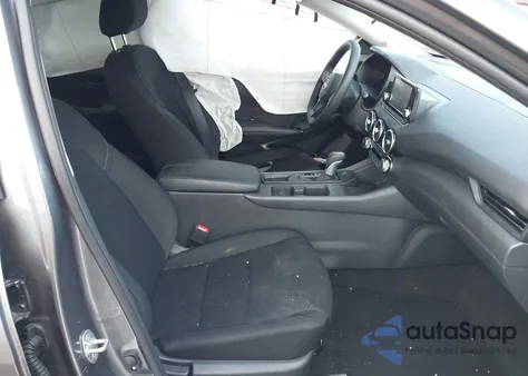 2025 Nissan Sentra S z USA, uszkodzony, nr VIN 3N1AB8BV4SY284864